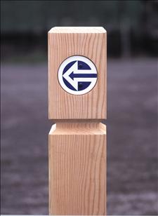 2553-3 Timber Bollard with Directional Arrow (6 x 6)