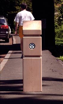 2592-M Timber Bollard with Directional Arrow
